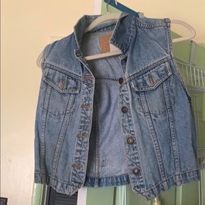 Levi Jean vest